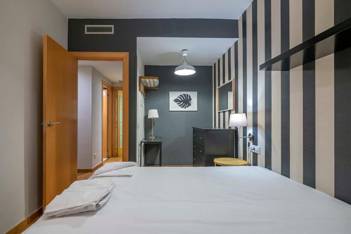 Apartament Modern And Bright In Eixample 5-2 *